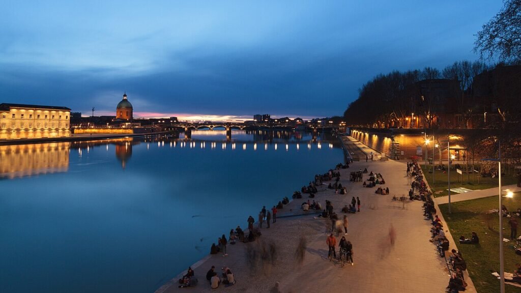 Déléguer la gestion de son Airbnb à Toulouse sans exploser son budget